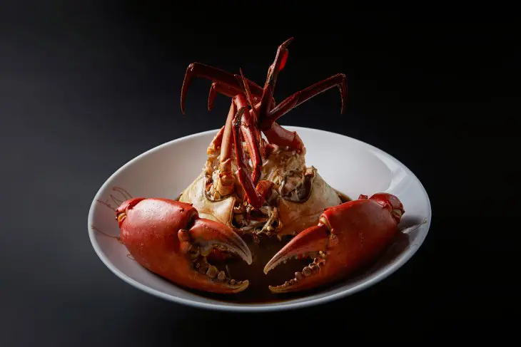 SAii Phi Phi Island Village Collaborates with Ministry of Crab to Showcase the Finest Sri Lankan Seafood